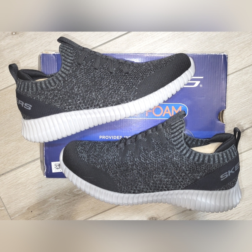 👟[NEW] Skechers Air-Cooled Memory Foam Sneakers (8.5)